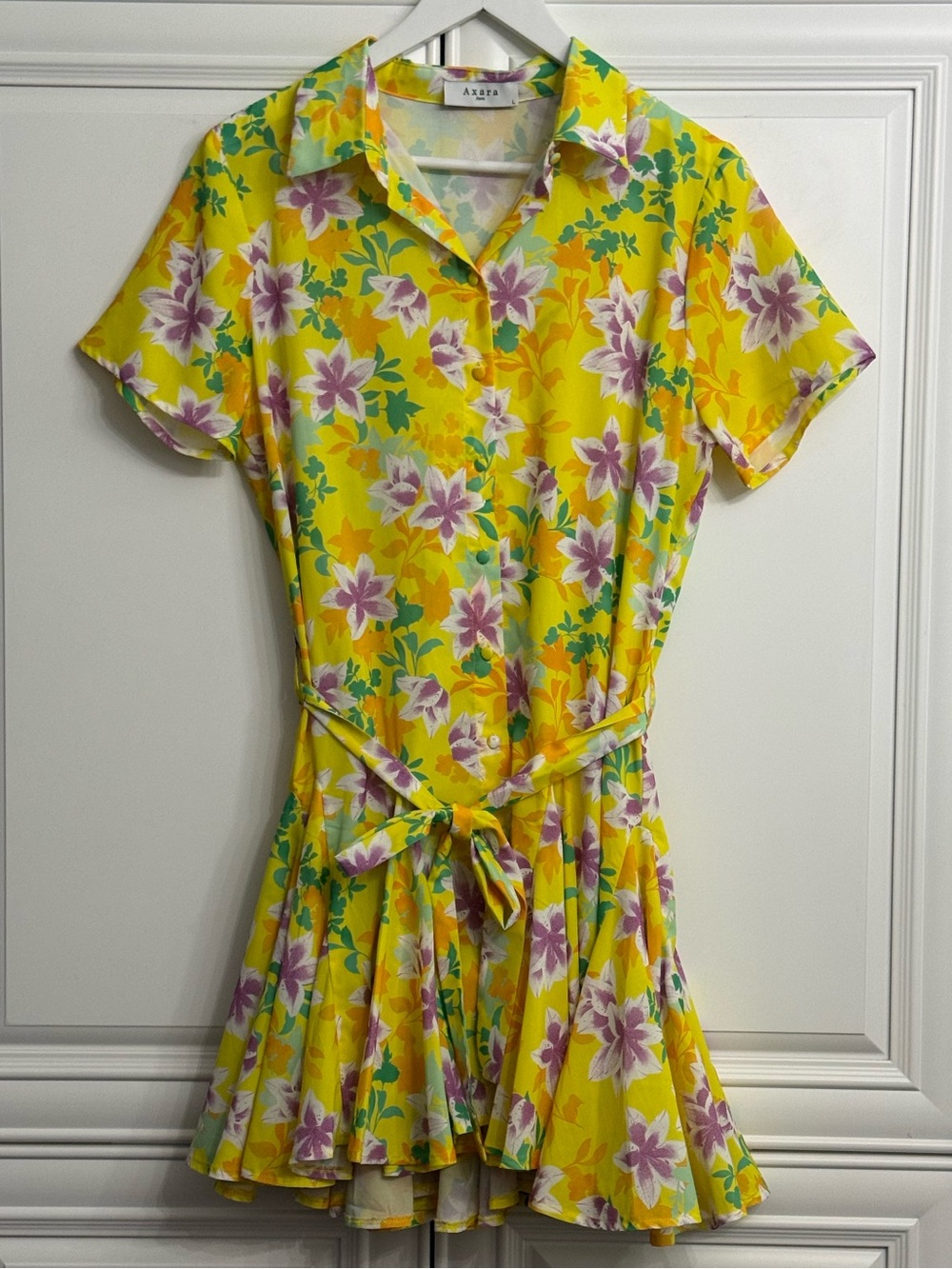 Axara Paris Size L Yellow Floral Mini Shirt Dress with Tie Waist Short Sleeve